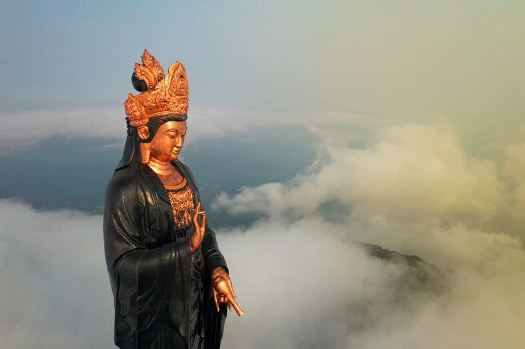 Núi Bà Đen, Tây Ninh xuất hiện hiện tượng tự nhiên hiếm gặp, khiến các du khách không khỏi trầm trồ