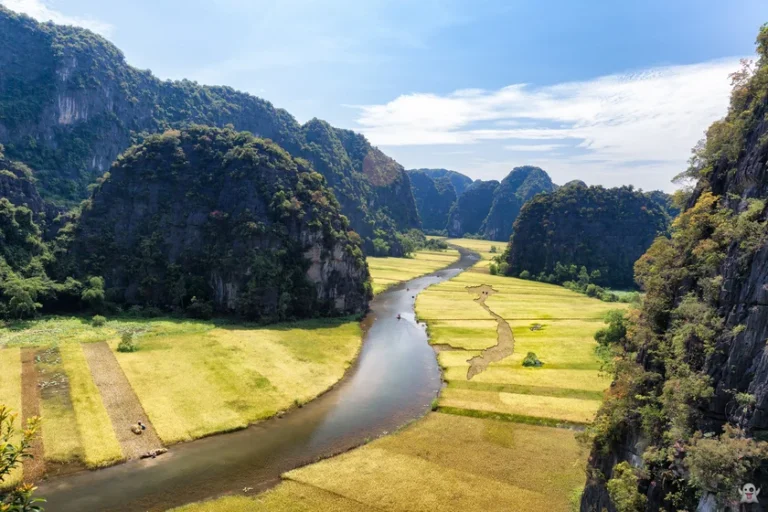 Ninh Bình được tạp chí Forbes vinh danh là một trong 23 điểm du lịch thế giới tốt nhất năm 2023