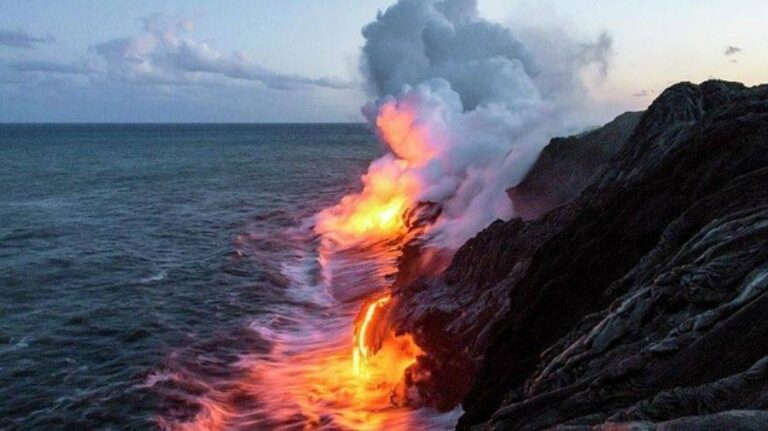 Hơn 19.000 núi lửa được phát hiện dưới đáy biển