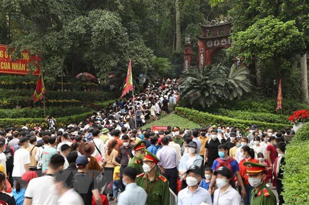Lễ giỗ tổ Hùng Vương mọi năm thu hút hàng triệu lượt khách tham gia